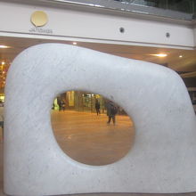 サツエキ南口の「妙夢」の様子