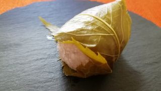 鶴屋吉信の桜餅