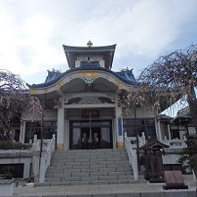 信松院の観音堂と舎利殿