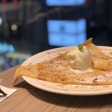 ガレットとハーブティー