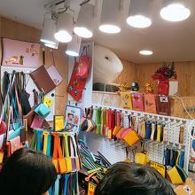 お店はサムジキルの2階