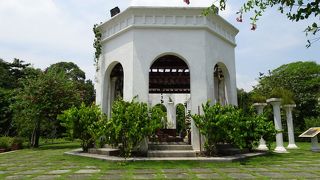 オーッキッドガーデンの隣