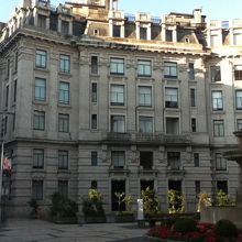 市庁舎の北側入口付近