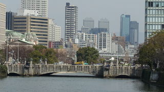 横から見る姿も素晴らしい！