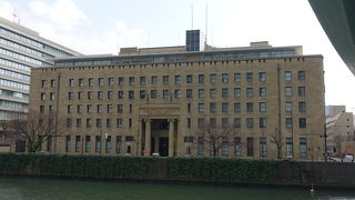 土佐堀川越しの光景が良いです