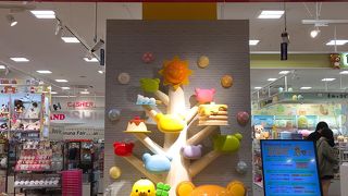 お店の半分は スヌーピータウンショップ By Morka キディランド ららぽーとexpocity店 のクチコミ フォートラベル