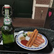 ソーセージはオランダ王室御用達ビールと合います。