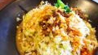 担々麺でランチ