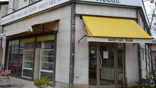 べーカリー フィセル