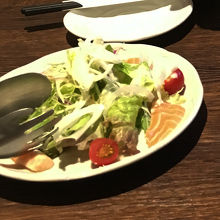 サラダ。