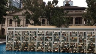 街中のオアシス的な公園でしょうか