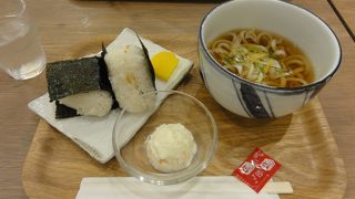 羽田空港で朝ごはん