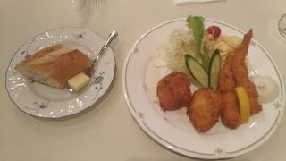 2階席での洋食ランチ