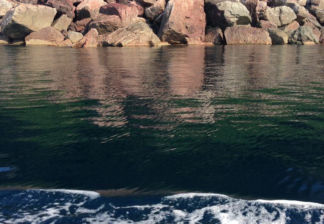 船底が見える船