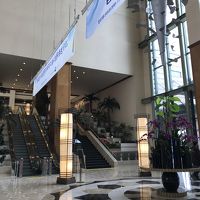 玄関を入ってすぐのフロア　ゆったりした空間