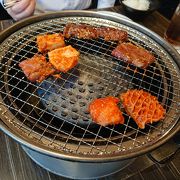 女性の多い焼肉店