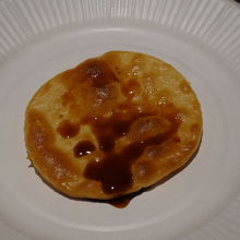 焼きあがったせんべい