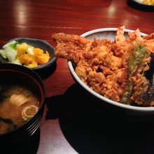 賑わい天丼