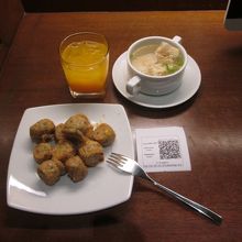 ロイヤルシルクラウンジ (スワンナプーム空港内)