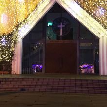 教会もライトアップ