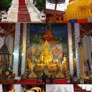 寅年生まれのための寺院：Wat Phra That Cho Hae