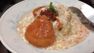 中国菜館 白龍門 水で揚げるからあげ