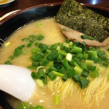 とんこつラーメン