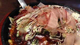 アツアツのお好み焼き