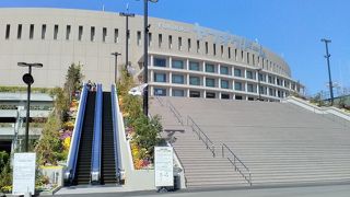 ヤフオク福岡ドームを福岡市内散策で訪れました。