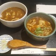 老舗店のカレーを食す