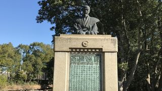 赤穂城跡：山鹿素行の像