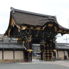 西本願寺阿弥陀堂門