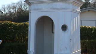 こちらの方が凝った造り