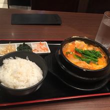 厚切り豚と穂付筍のスンドゥブ