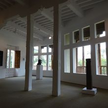 窓からの眺めとリンクする上手い内装