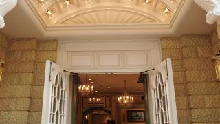 エントランス必見のハウス・オブ・グリーティング