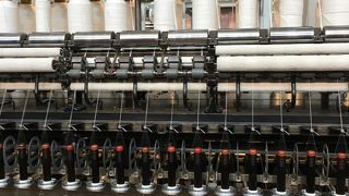 繊維と自動車の充実した展示