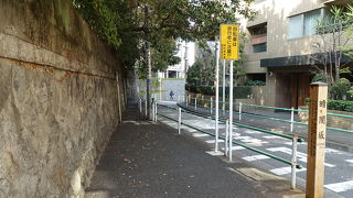 確かに暗いと感じました