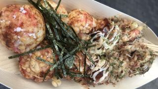 道頓堀、十八番のたこ焼き