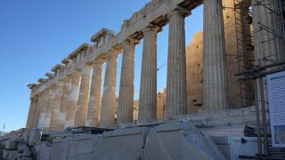 アクロポリスの丘にある神殿