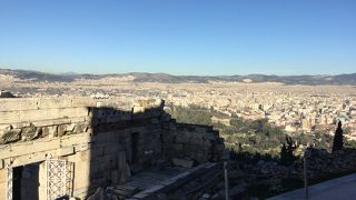 上から見ると門と言うより建物のようでした