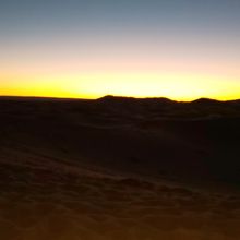 もうすぐ日の出です。