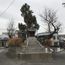 清水門跡の土塁