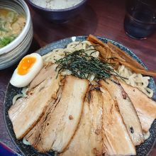 つけ麺、温かい方です。本当に美味しかったです。