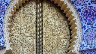 門の装飾が美しかったです