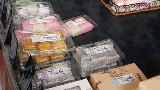 昔ながらの和菓子屋さん