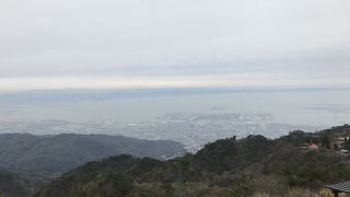 ドライブウェイの途中で