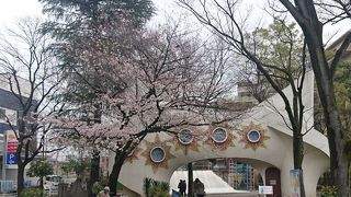 赤羽駅東口から徒歩5分の公園