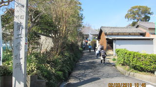 知多四国第２番札所のお寺です。