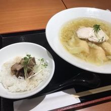 中華そばと丼